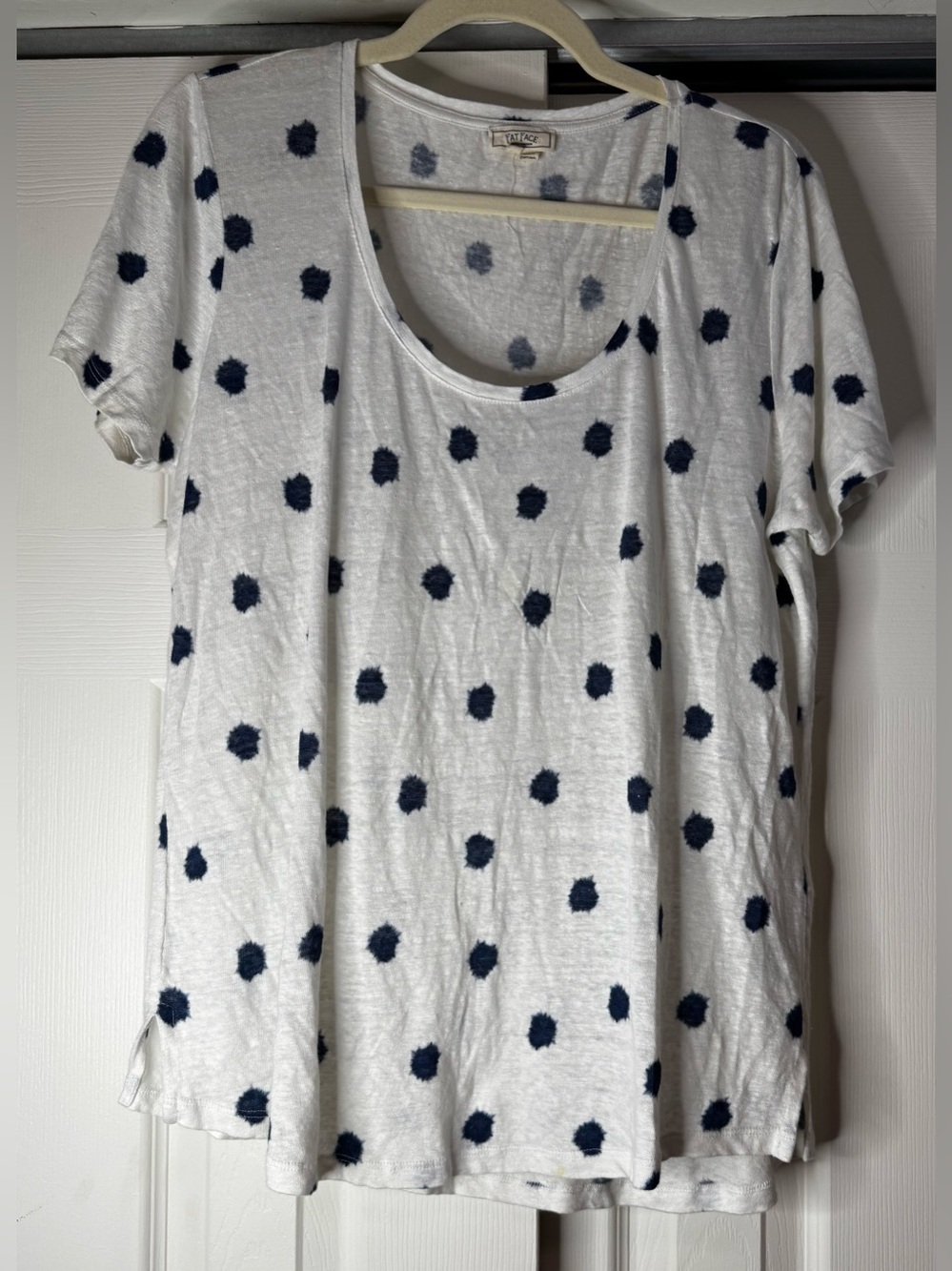 Fat Face Linen White and Navy Polka Dotted Short Sleeve Tee - Size 10/M